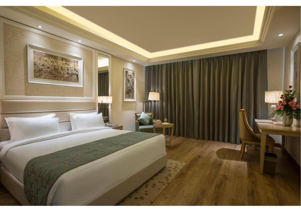 Singhania Sarovar Portico Rāipur Zewnętrze zdjęcie